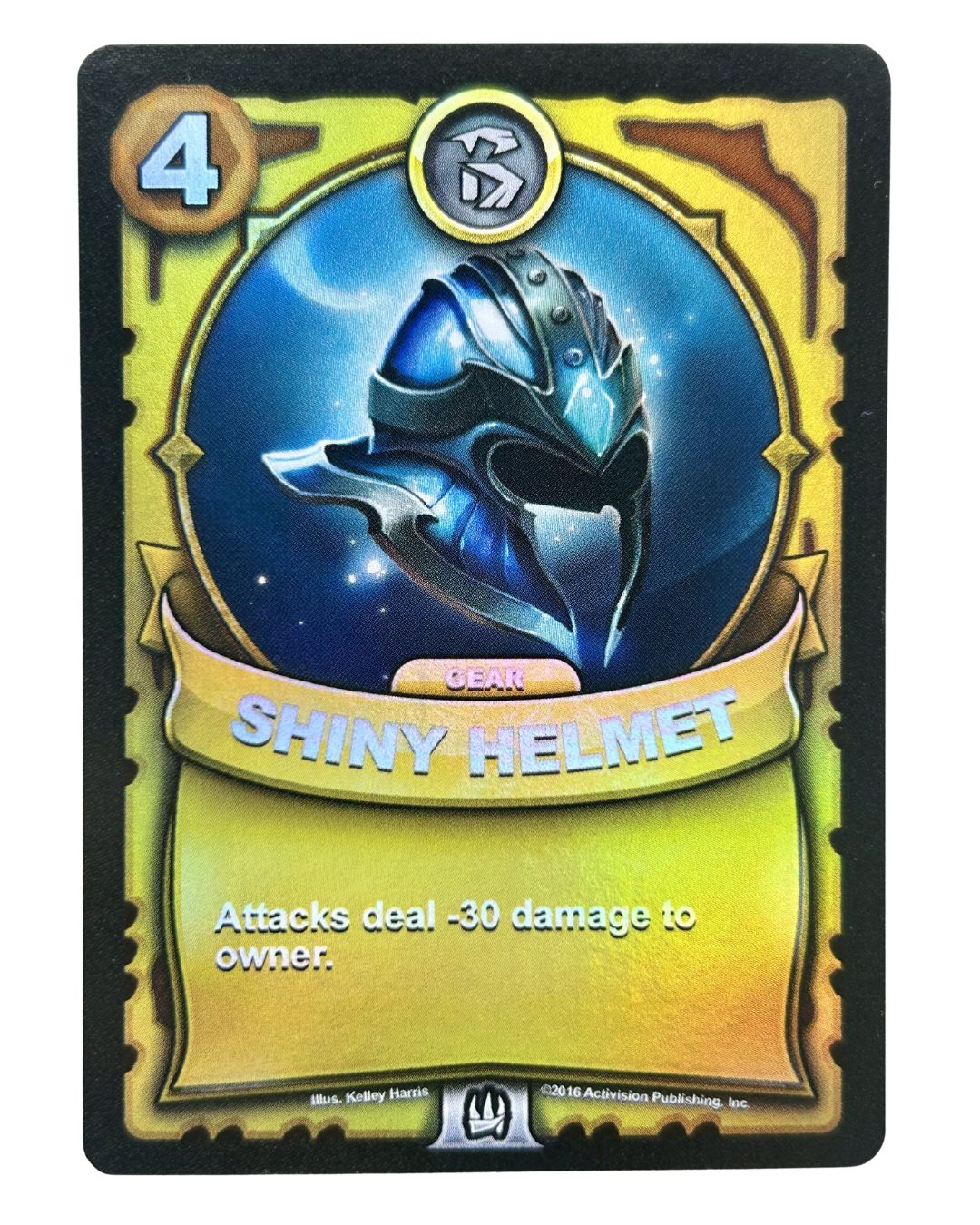 Shiny Helment (Battlecast) (Gold Foil)