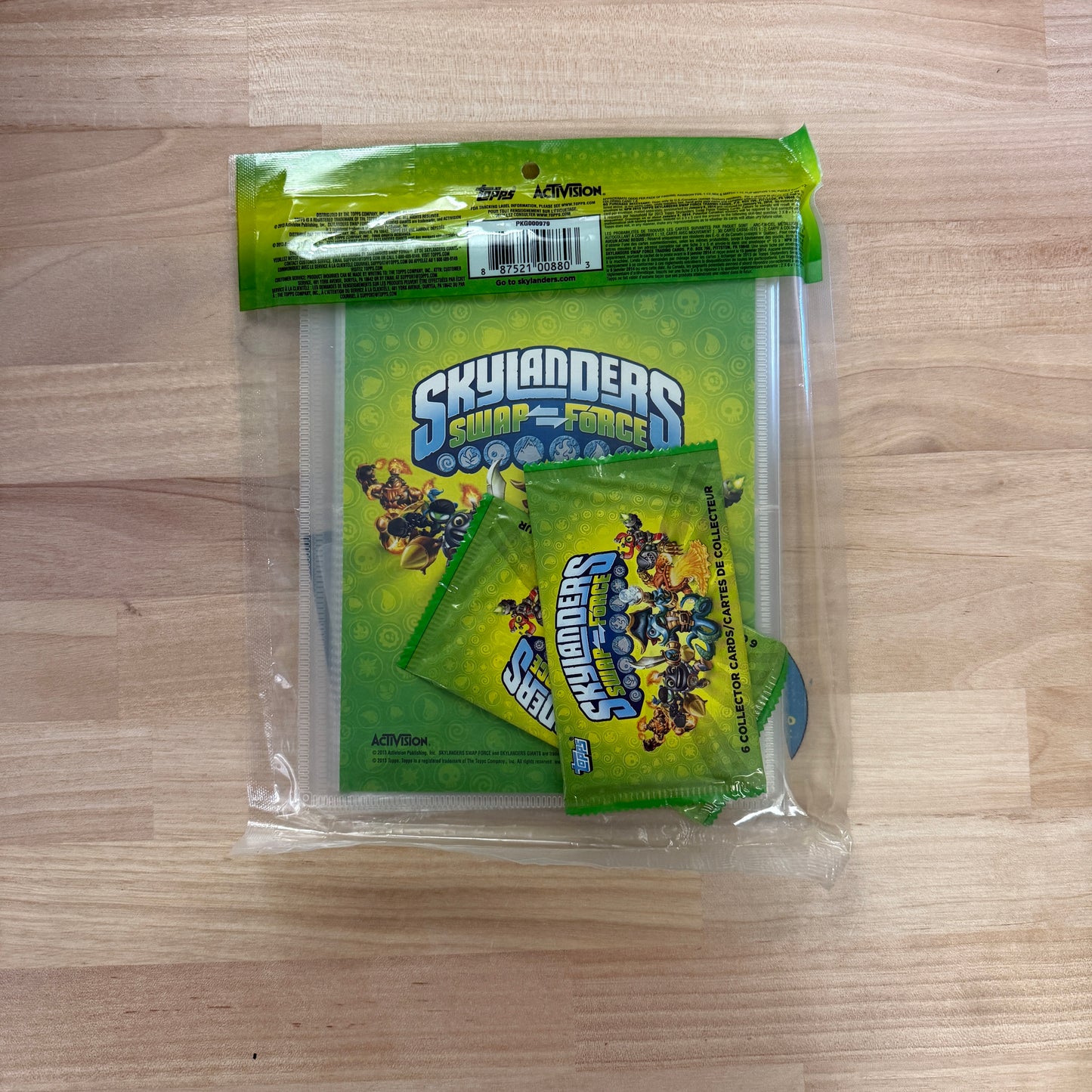 Topps Collector Card Starter Kit - Skylanders SWAP Force